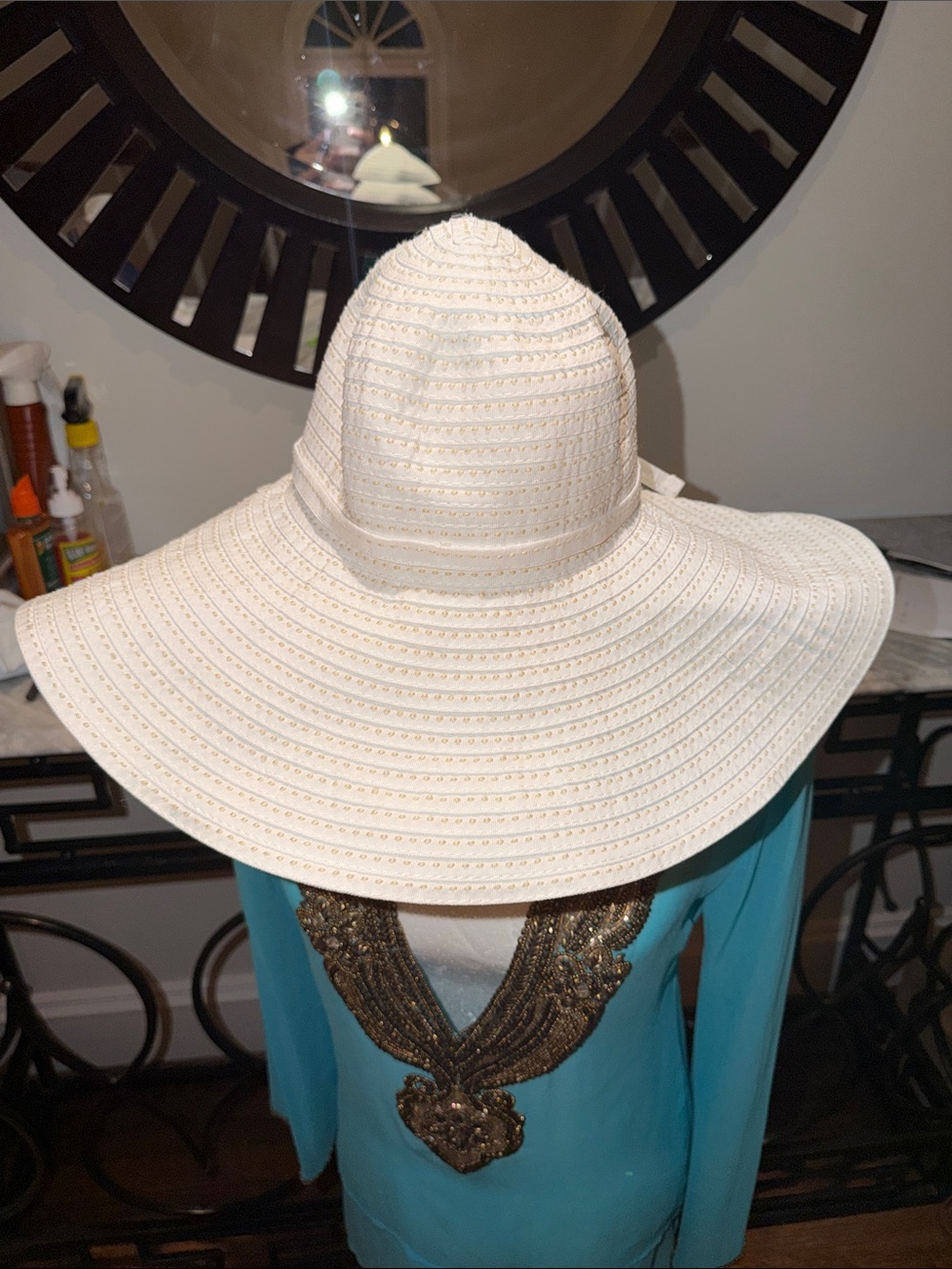 Wide-Brim Straw Sun Hat - Cream